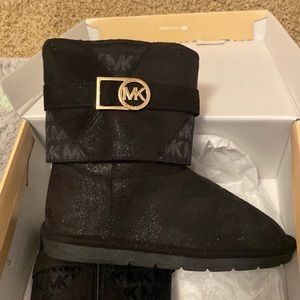 Michael Kors Girls boots